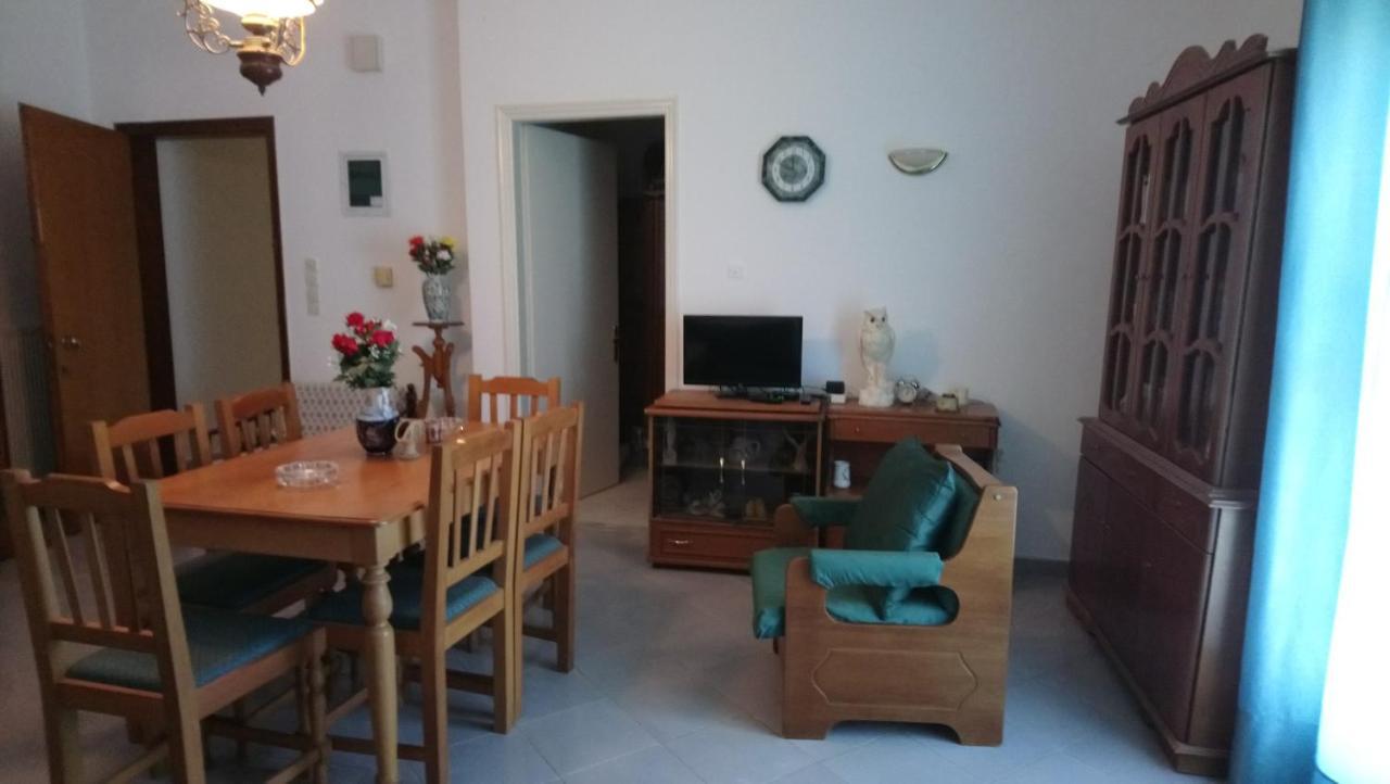 Vacation House In Stroggili Agios Ioannis Peristeron  Exterior photo