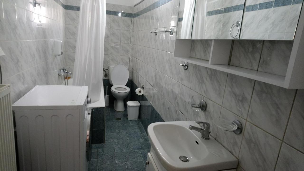 Vacation House In Stroggili Agios Ioannis Peristeron  Exterior photo